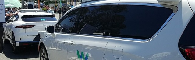 Robo-taxi company Waymo now has two CEOs