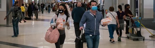 U.S. Looks to End Covid Vaccine Mandate for Foreign Travelers