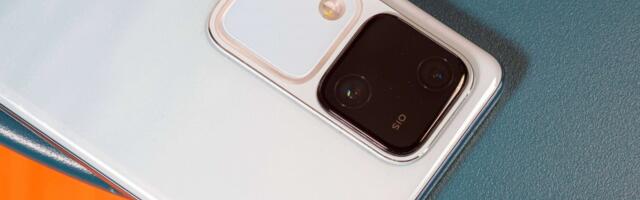 vivo V30 in for review