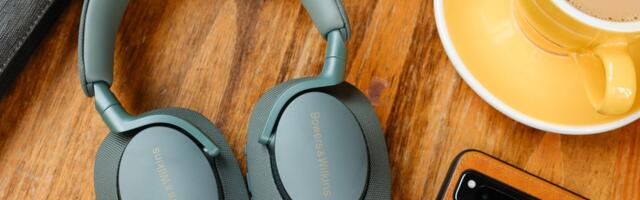 Bowers and Wilkins’ excellent sounding PX7 S2e headphones are $120 off