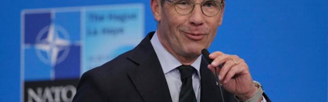 Prime Minister of Sweden Dragged for Admitting He Uses ChatGPT to Help Him Make Decisions