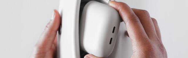 Google launches new 67W dual-port charger that will be your Pixel 10’s best friend