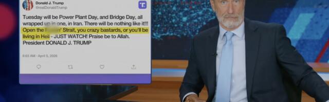 Jon Stewart spends 22 minutes mocking Trumps Iran strategy