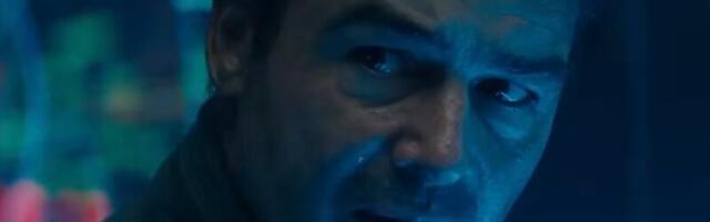 Kyle Chandler Latest Resident of Sector 2814 Offered a Green Lantern Ring