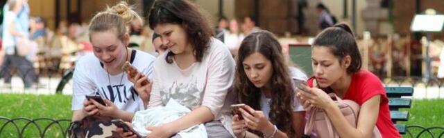 YouTube surpasses Netflix as the most popular video streaming service among teens