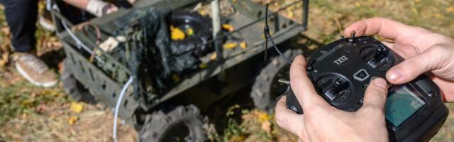 Ukrainian drone teams overcame dense fog by using ground robots to spot Russia's advances, brigade says