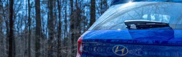 Why SUVs Need Rear Wipers, But Most Cars & Trucks Don't: The Physics Explained