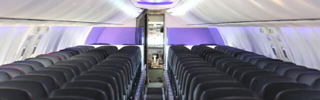 This Is Why Pilots Leave Their Cockpit Doors Open Before Takeoff