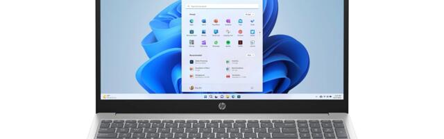 Forget Black Friday, This 15″ HP Laptop With 512GB of Storage Is Dirt Cheap (Now 40% Off)