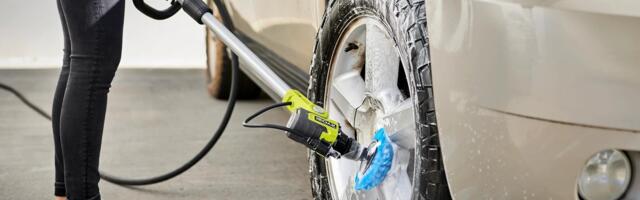 Will Ryobi's Soap Dispensing Scrubber Damage Your Car?
