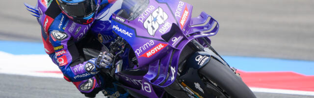 What Are The Flashing Lights On MotoGP Leathers For?