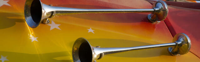 Why Do Semi Trucks Have Air Horns?