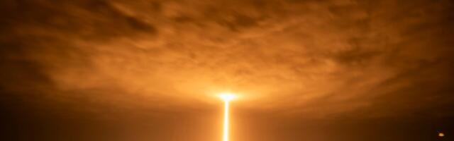 SpaceX marks 100th Space Coast launch of 2025 with stunning Falcon 9 images