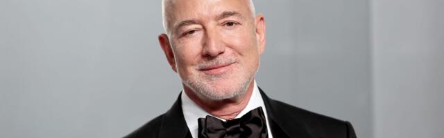 Jeff Bezos says low earners in the US should pay zero tax