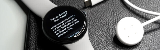Your next smartwatch won’t get a swappable battery after all