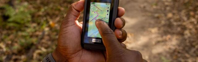 Garmin’s eTrex Touch navigator can go almost a month without charging