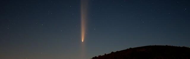 The ‘Comet of the Century’ Just Grew a Rare Anti-Tail