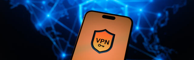 "Scammers scamming other scammers" – This free Android VPN was caught using Windscribe-stolen servers