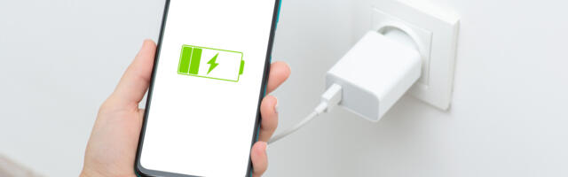 Do You Really Need To Avoid Using Your Phone While It's Charging?