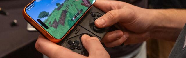 Another look at OhSnap's MCON, a magnetic game controller for your phone