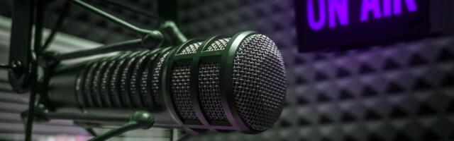 Apple Beefs Up Tools for Paid Podcasters