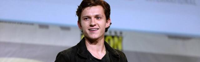 Tom Holland says he doesn’t ‘know anything about’ the Christopher Nolan movie he’s starring in