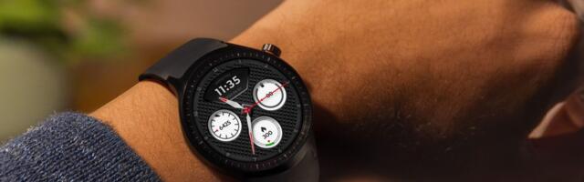 Moto Watch can go nearly two weeks and brings Polar’s pro-tier fitness perks 