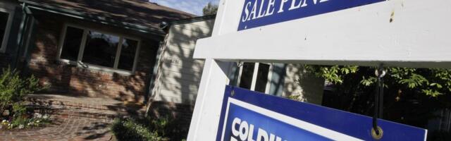 Mortgage interest rates fall to lowest level in over a year