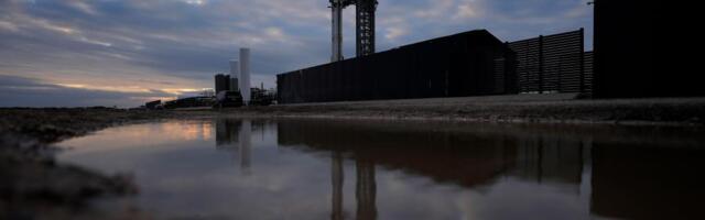 SpaceX loses spacecraft after catching rocket booster at the launch pad in latest Starship test