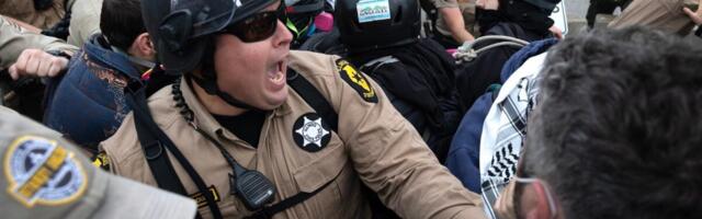 Facebook Removes ICE-Tracking Group Under Pressure From Trump Regime