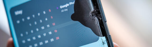 Survey shows you’re crazy if you don’t use a screen protector and smartphone case combo