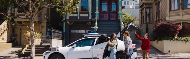 DoorDashers are getting paid to close Waymo's self-driving car doors