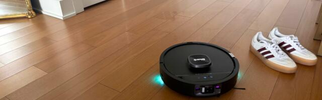 Sharks new scrubbing-centric robot vacuum finds stains with a UV light. I tested it against other top robot mops.