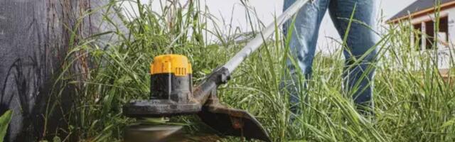 How Long Can A DeWalt Weed Eater Last On One Battery Charge?