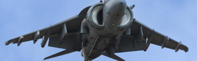 Which Fighter Jets Can Fly Backwards?