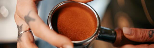 This kitchen scrap makes the best free fertilizer and most people throw it away