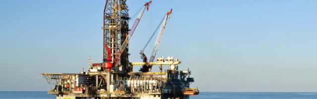 SpaceX bought two oil rigs to convert into offshore launch pads for Starship