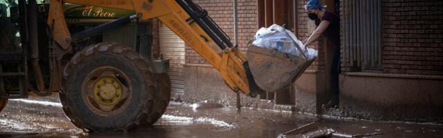 Spain approves law allowing 4 days of 'paid climate leave' after recent deadly floods