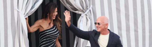 Don't expect Jeff Bezos and Lauren Sánchez to get traditional wedding gifts