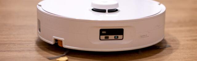 Roborock’s Qrevo Curv 2 Flow Is the Ultimate Robot Mop—If You Don’t Have Corners or Walls