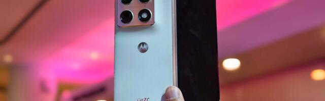 The Apple Fold Could Cut Short the Motorola Razr Fold's Big Moment