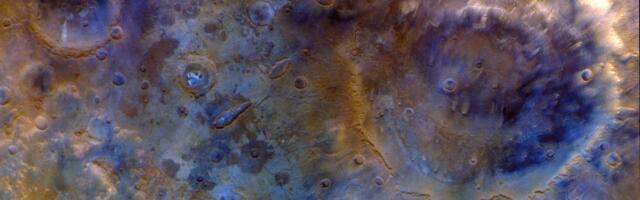 A Probe Took Incredible Pictures of Mars on Its Way to a Far-Off Asteroid