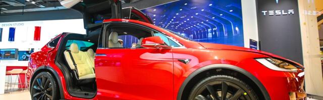 Tesla Halts Sales of Model S and X in China as Tariffs Take a Toll