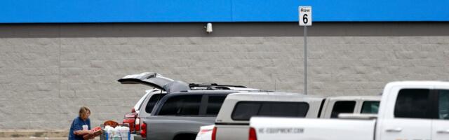 Walmart Spark drivers are getting hundreds in 'tip adjustment' payments with interest after an error