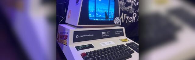 Enthusiast modder stuffs an entire gaming PC inside a gutted Commodore PET 2001 — replaced the screen with an iPad Retina LCD, but the original keyboard still works