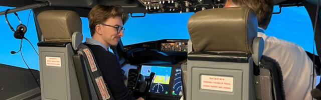 I flew a Boeing 737 Max simulator and it gave me a new respect for just how hard being a pilot really is