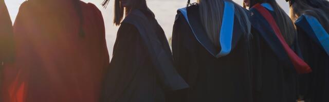 AI drives sharp drop in graduate roles, research finds