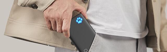 This 10,000mAh Ultra-Slim Power Bank Is Only $15 on Amazon, I’d Buy It Even at Three Times That Price