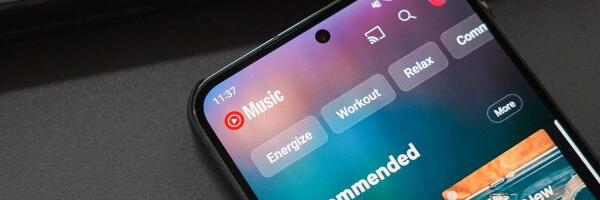 YouTube Music Gets Podcasts