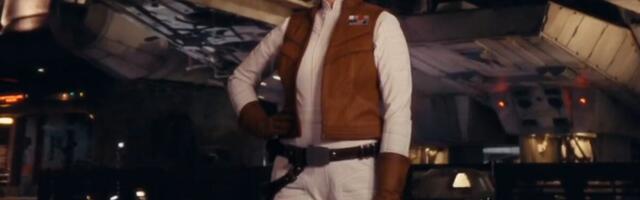 Disneyland Makes Up for That Han Solo Situation With a Lovely Leia Look